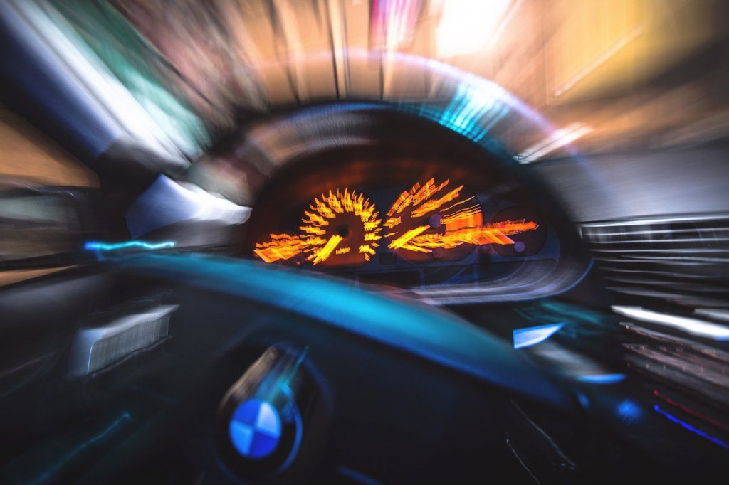 car, dashboard, blur-933269.jpg